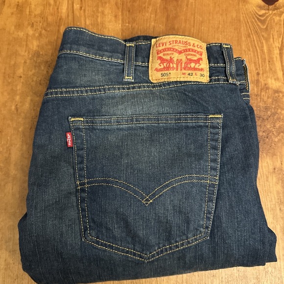Levi's 505 Blue Jeans Mens 42 X 30 Regular Fit Straight Leg - Picture 1 of 5
